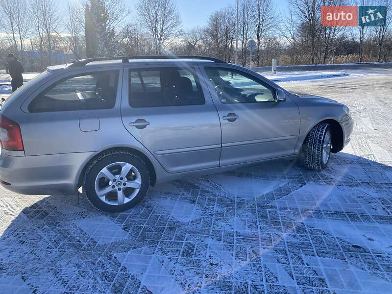 Универсал Skoda Octavia 2010 в Калуше