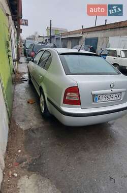 Лифтбек Skoda Octavia 2003 в Белой Церкви