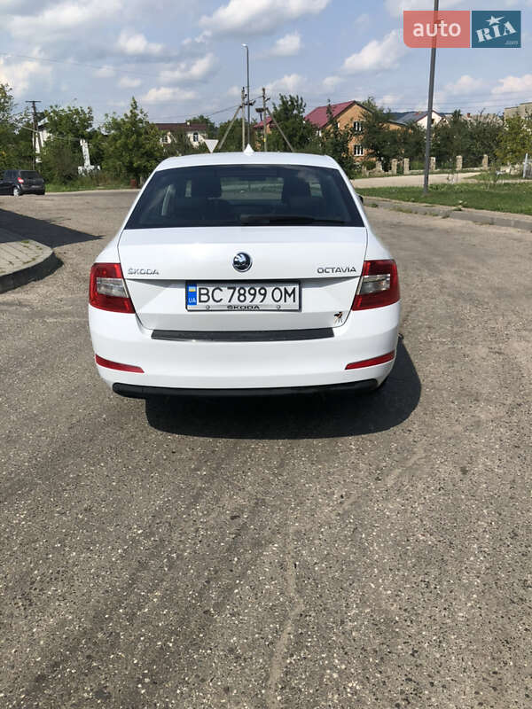 Ліфтбек Skoda Octavia 2016 в Хирові