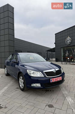 Лифтбек Skoda Octavia 2012 в Тячеве