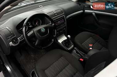Универсал Skoda Octavia 2010 в 
