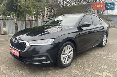 Лифтбек Skoda Octavia 2020 в Ужгороде