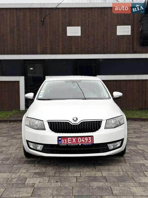 Лифтбек Skoda Octavia 2015 в Тячеве