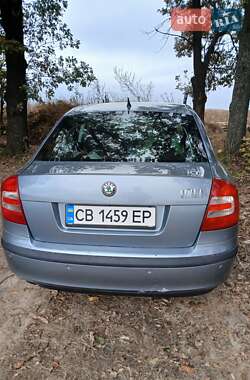 Лифтбек Skoda Octavia 2004 в 