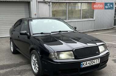 Ліфтбек Skoda Octavia 2002 в Києві