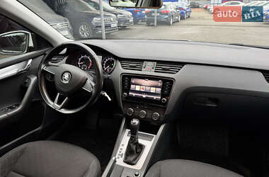 Ліфтбек Skoda Octavia 2019 в 