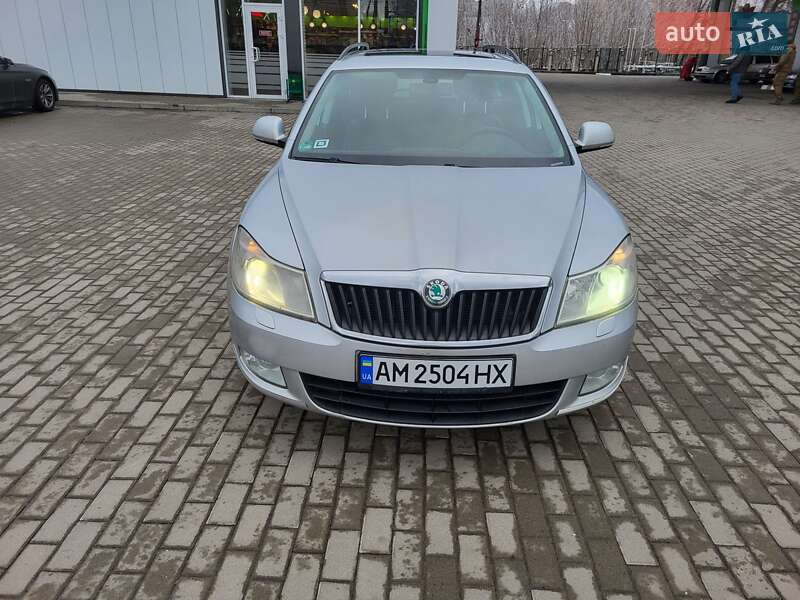 Універсал Skoda Octavia 2012 в Житомирі