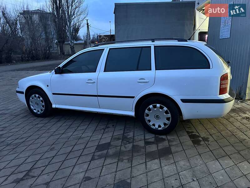 Универсал Skoda Octavia 2009 в Славянске