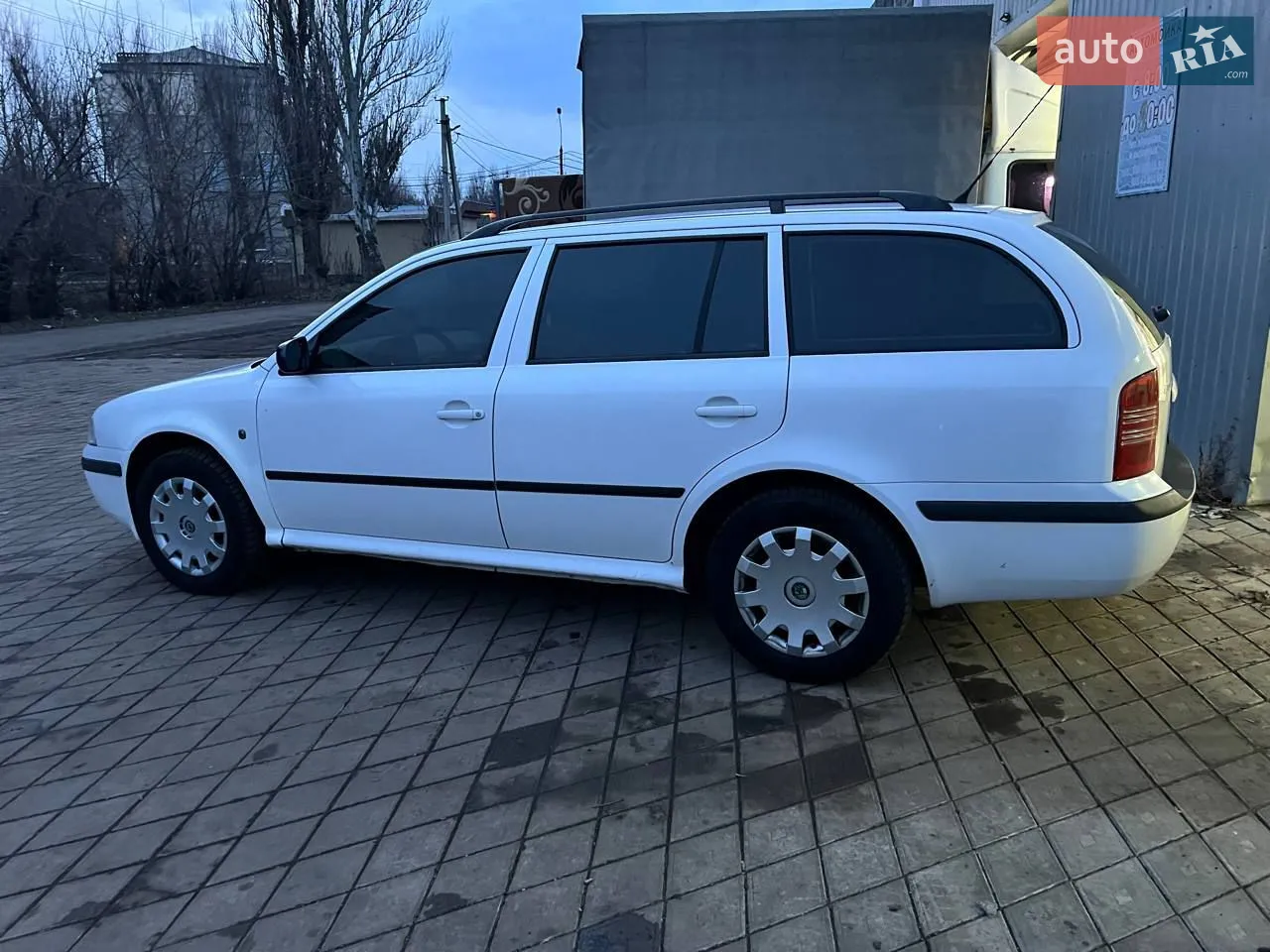 2010 Skoda Octavia - мініатюра 26