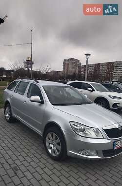 Универсал Skoda Octavia 2009 в Львове