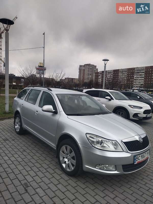 Універсал Skoda Octavia 2009 в Львові