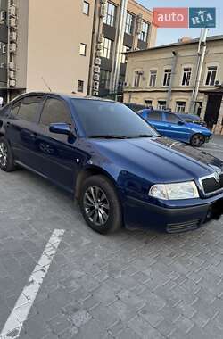 Ліфтбек Skoda Octavia 2006 в Дніпрі