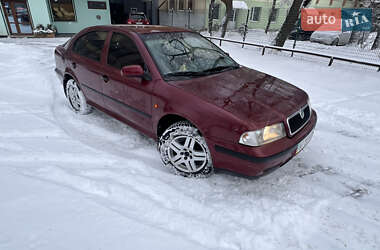 Ліфтбек Skoda Octavia 1997 в Долині