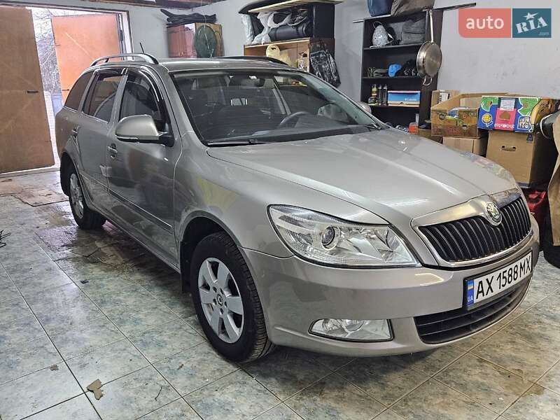 Skoda Octavia 2011