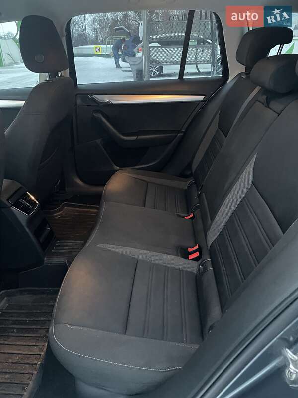 Универсал Skoda Octavia 2017 в Золочеве фото 18 Универсал Skoda Octavia 2017 в Золочеве