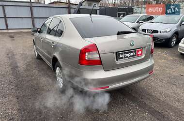Лифтбек Skoda Octavia 2011 в 