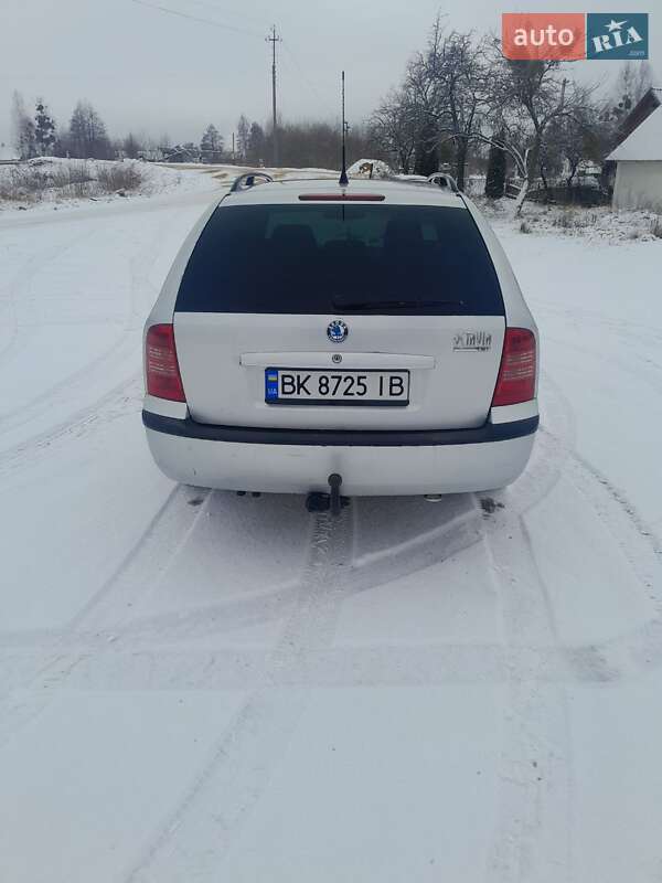 Універсал Skoda Octavia 2003 в Рокитному
