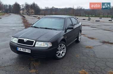 Лифтбек Skoda Octavia 2002 в Черкассах