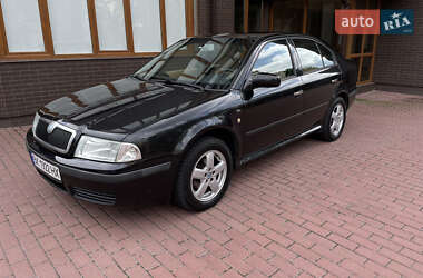 Ліфтбек Skoda Octavia 2004 в Рівному