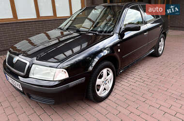 Ліфтбек Skoda Octavia 2004 в Рівному