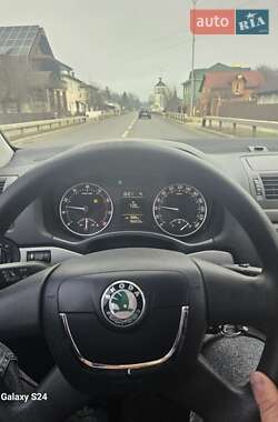 Лифтбек Skoda Octavia 2012 в 