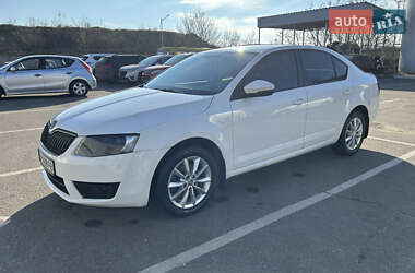 Лифтбек Skoda Octavia 2013 в 