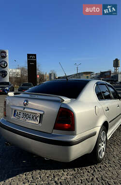 Ліфтбек Skoda Octavia 2002 в Дніпрі