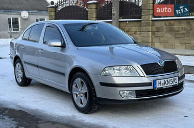 Лифтбек Skoda Octavia 2006 в Луцке