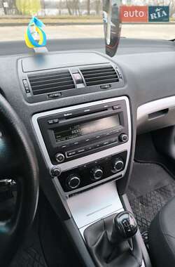 Лифтбек Skoda Octavia 2010 в 