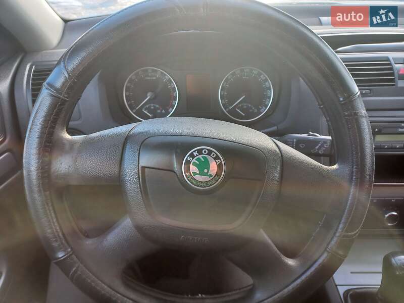 Универсал Skoda Octavia 2011 в Галиче