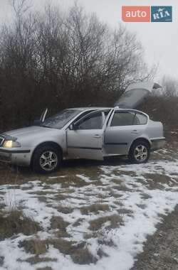 Ліфтбек Skoda Octavia 1999 в Тереблі