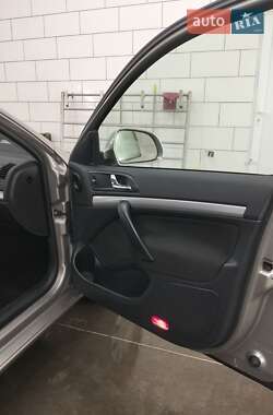 Универсал Skoda Octavia 2012 в 