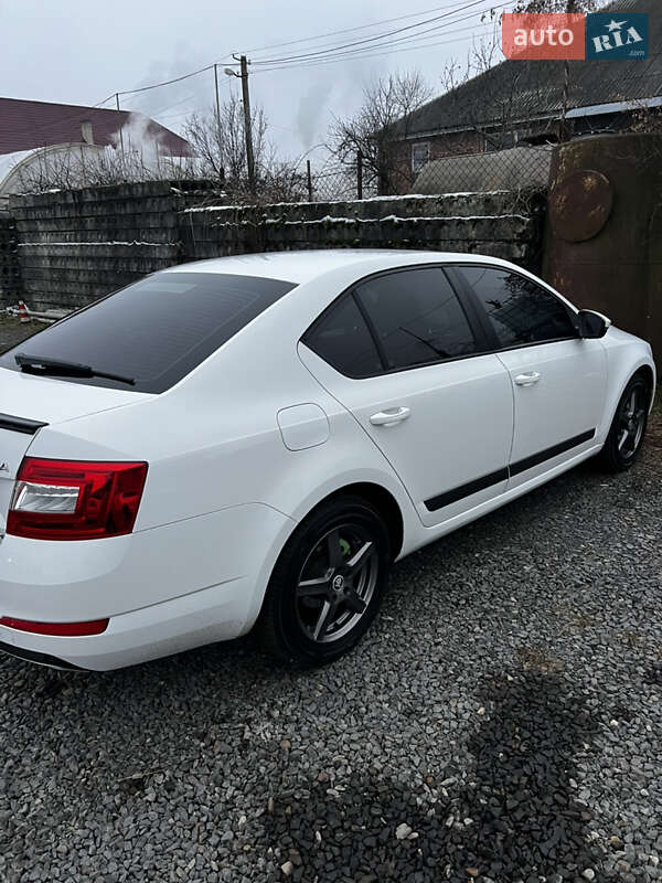 Лифтбек Skoda Octavia 2013 в Иршаве