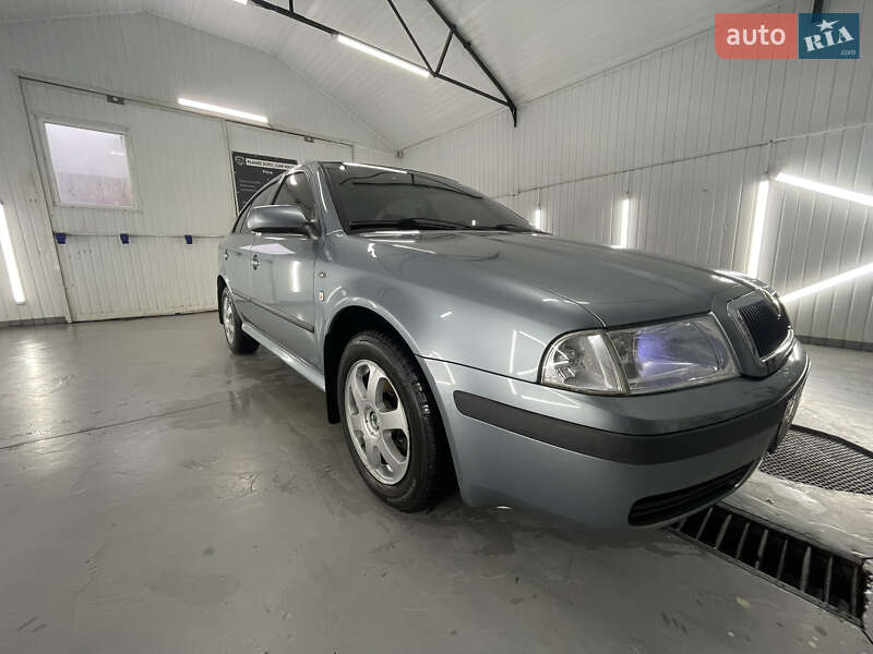 Лифтбек Skoda Octavia 2002 в Буске