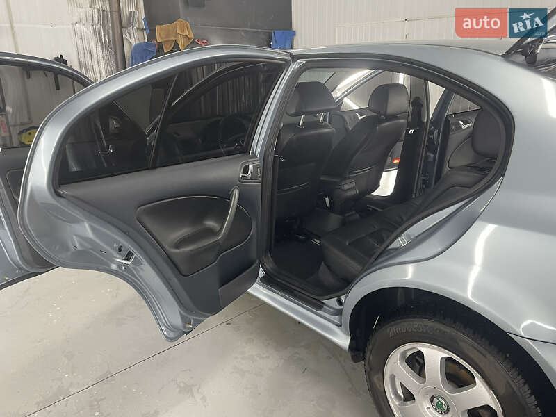 Лифтбек Skoda Octavia 2002 в Буске