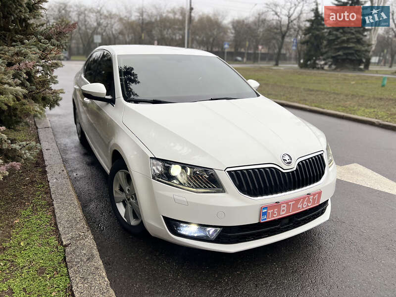 Лифтбек Skoda Octavia 2015 в 