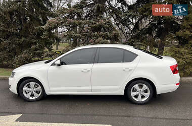 Лифтбек Skoda Octavia 2015 в 