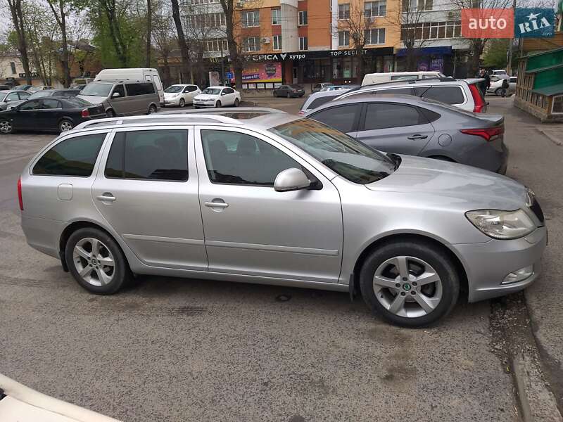Універсал Skoda Octavia 2012 в Кам'янець-Подільському