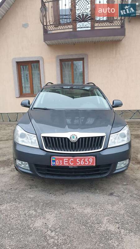 Універсал Skoda Octavia 2010 в Кропивницькому