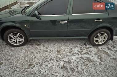 Лифтбек Skoda Octavia 2000 в 