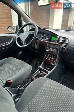 Лифтбек Skoda Octavia 2004 в 