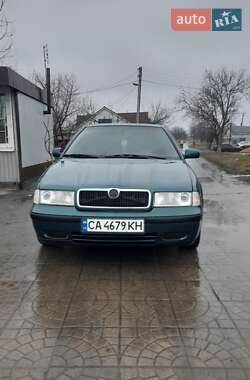 Ліфтбек Skoda Octavia 1998 в Шполі