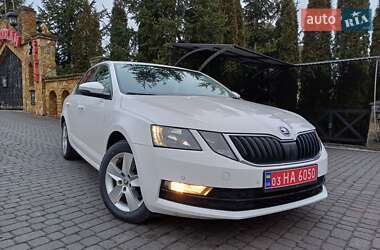 Ліфтбек Skoda Octavia 2019 в Самборі