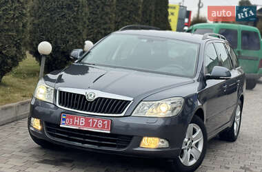 Универсал Skoda Octavia 2011 в Сарнах