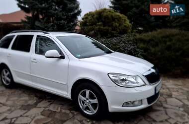 Универсал Skoda Octavia 2012 в Новомосковске