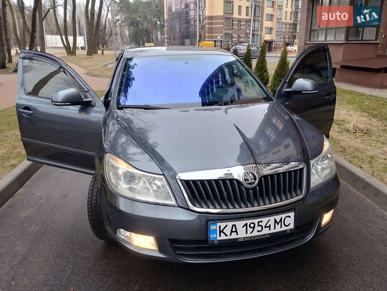 Ліфтбек Skoda Octavia 2010 в Чернігові