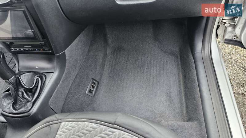 Лифтбек Skoda Octavia 2004 в Полтаве