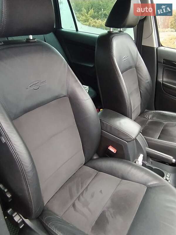 Універсал Skoda Octavia 2010 в Охтирці