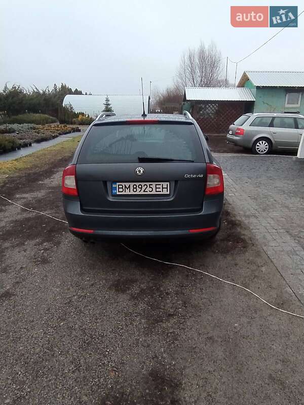 Універсал Skoda Octavia 2010 в Охтирці