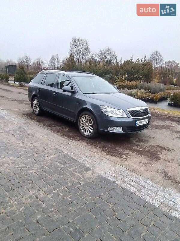 Універсал Skoda Octavia 2010 в Охтирці